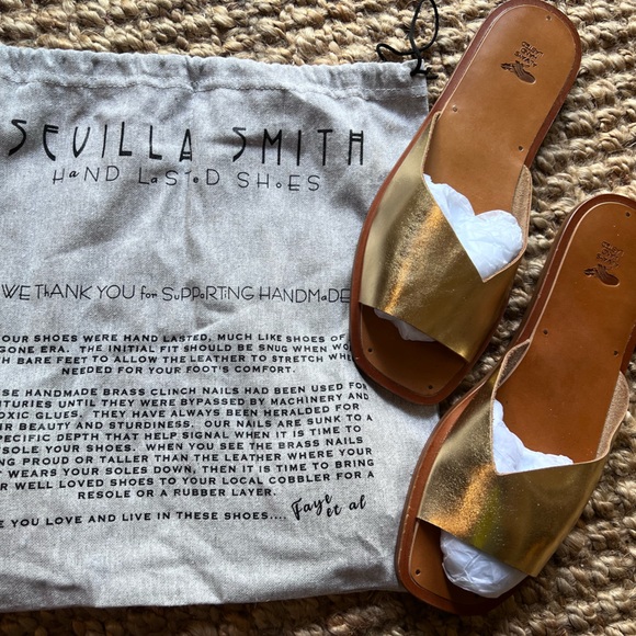 Sevilla Smith The Krysia sandal in Gold - Picture 2 of 8